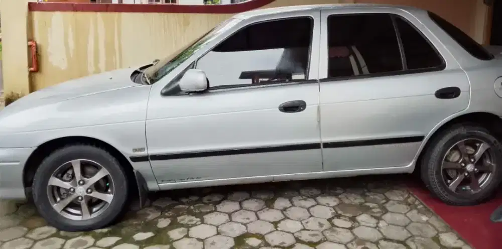 Jual mobil timor th98 pajak hidup kondis msh bagus