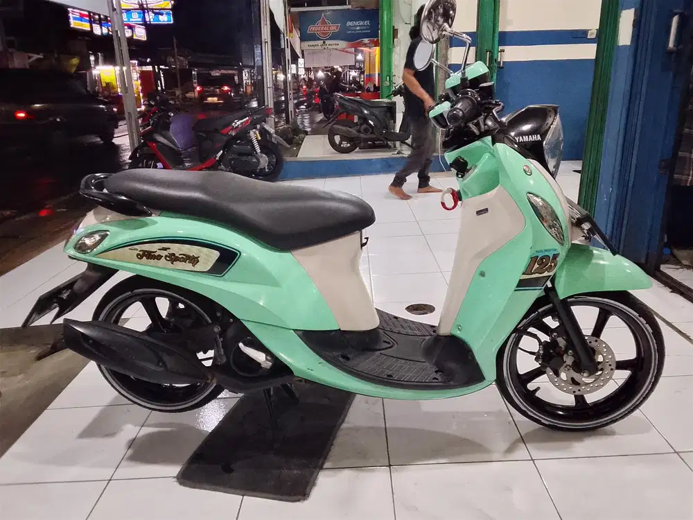 Di jual yamaha fino injeksi 125cc surat lengkap