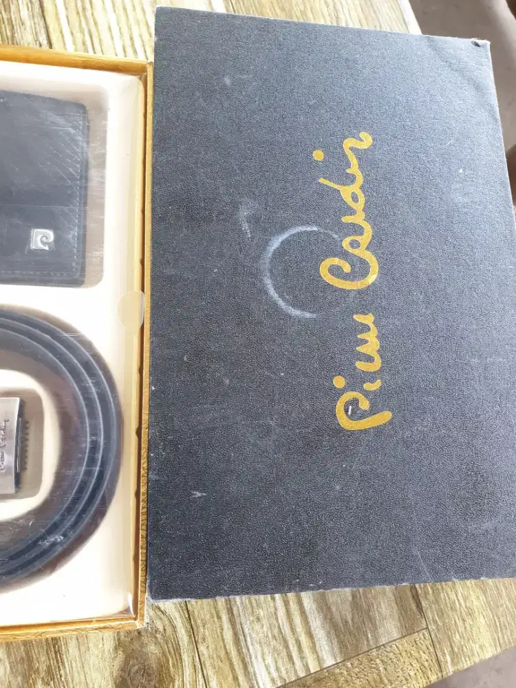 Sabuk dan dompet kulit pierre cardin