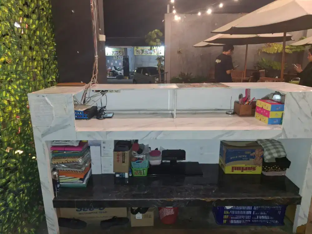 Lowongan kerja RESTO DAPOER JENGCOLIN