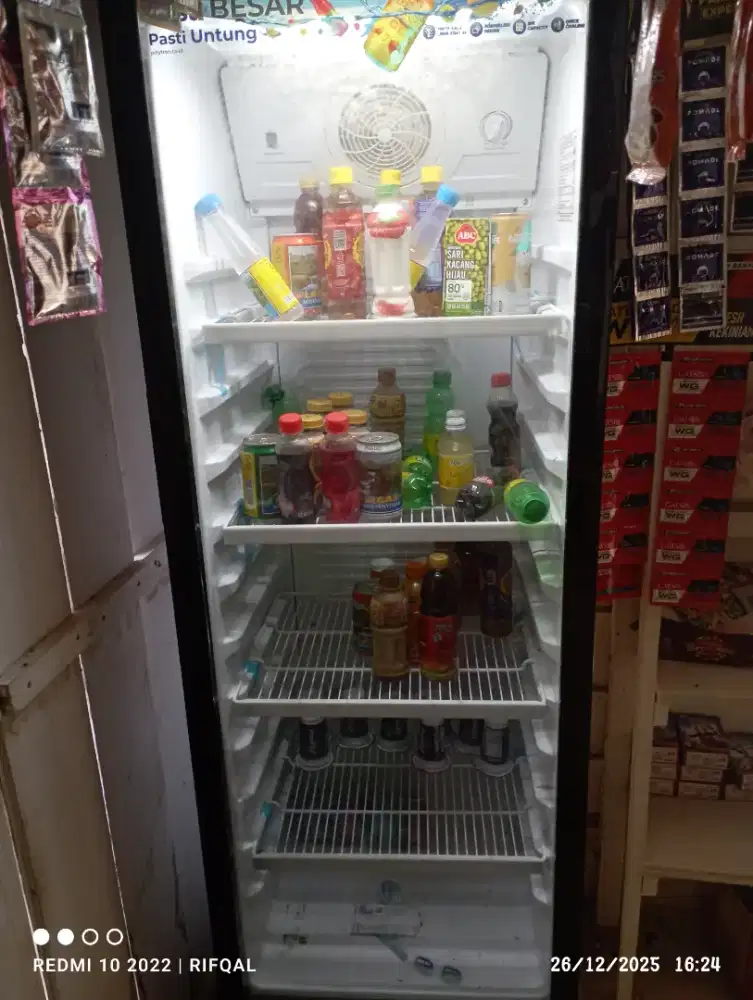 Kulkas Transparan Polytron