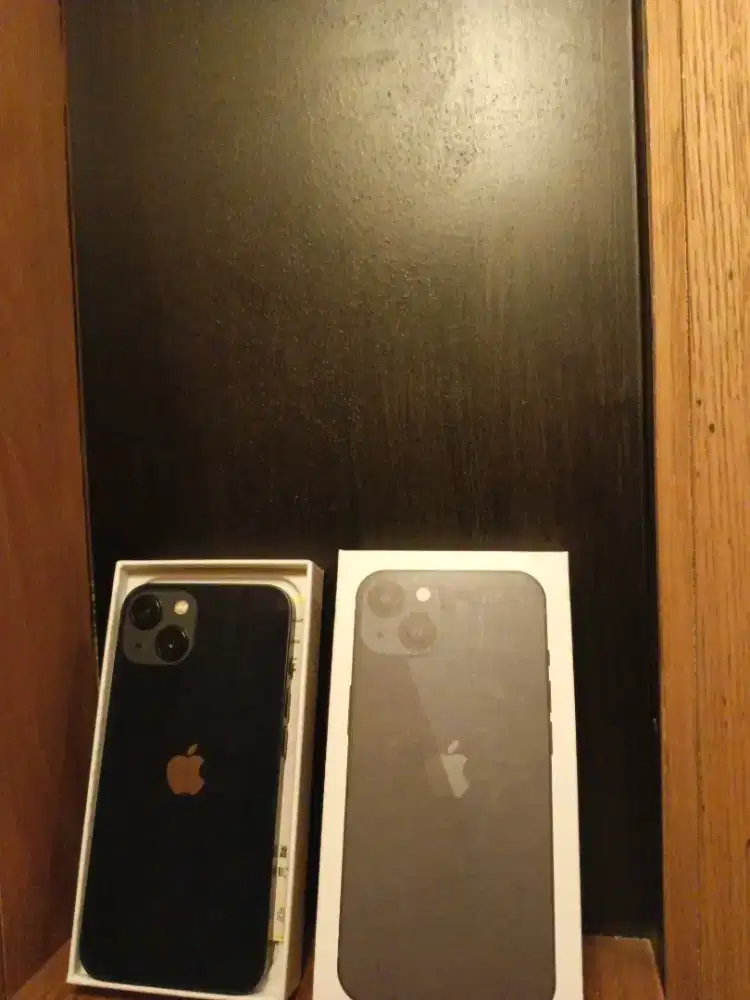 Iphone 13 128gb bersih hitam baru