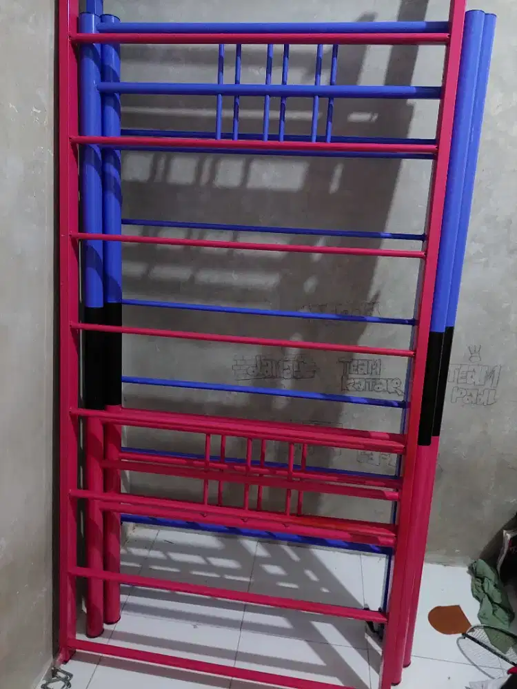 Tempat Tidur Tingkat Besi mewah merek ORBITREND