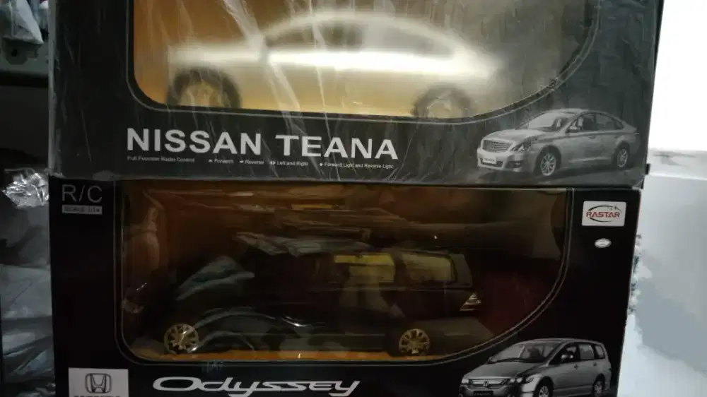 DIECAST MAINAN MOBIL REMOTE CONTROL SKALA 1/12