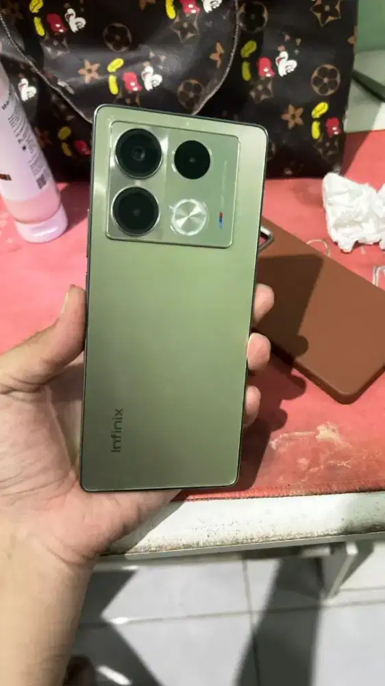 Infinix note 40 BMW 8/256 fullsett all original