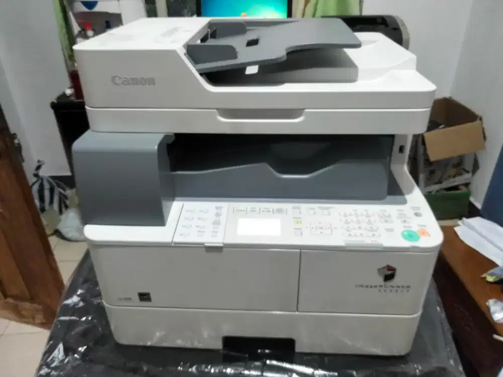 Foto copy ,print ,scaen