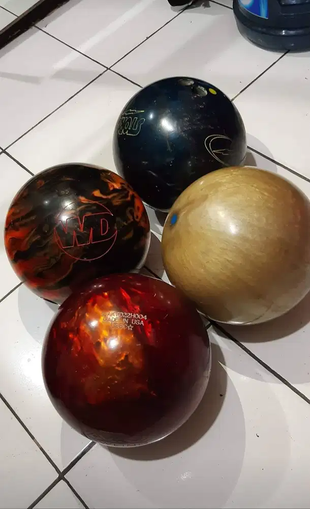 bola bowling bekas