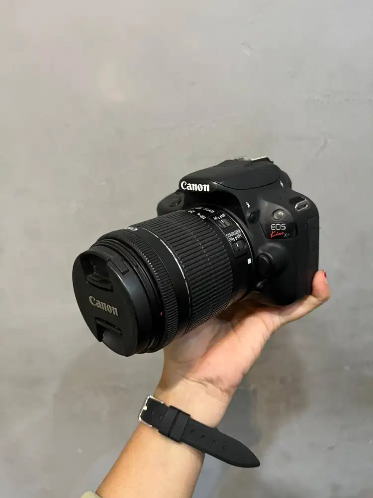 CANON KISS X7 + KIT Ick 1044