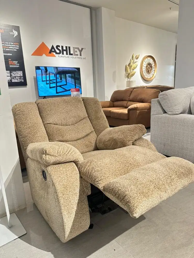 Sofa recliner informa