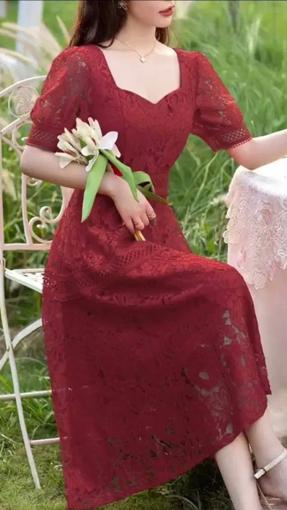 Dress brokat merah maroon