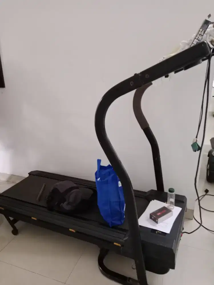 Treadmill bekas