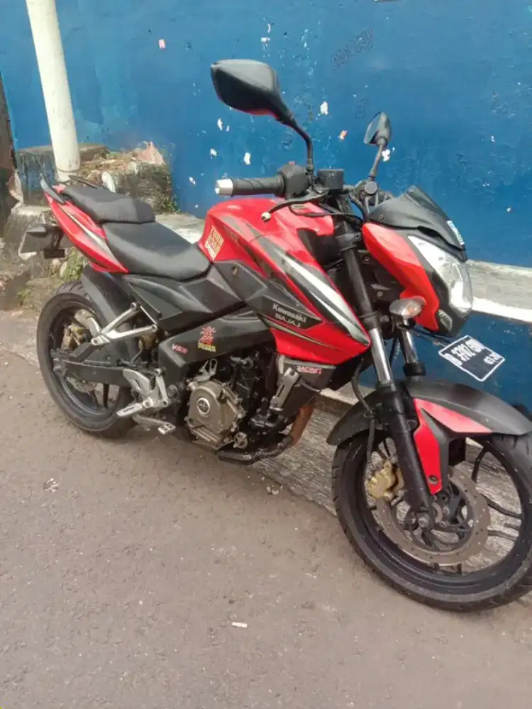 Dijual bajaj Kawasaki Pulsar ns 200 THN 2014 pajek telat 2023 kl 2026