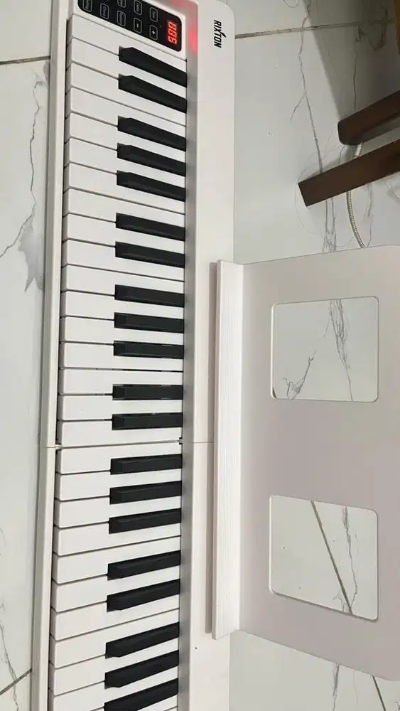 Rixton Piano portable