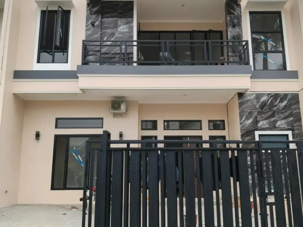 Di Jual Rumah 2Lt Villa melati mas Brand New