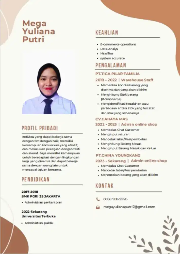 Mencari Pekerjaan Admin – Berpengalaman & Siap Kerja