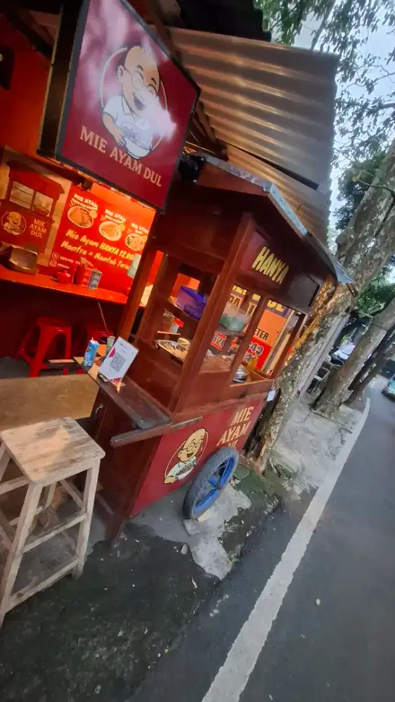 Dijual 1 set gerobak mie ayam
