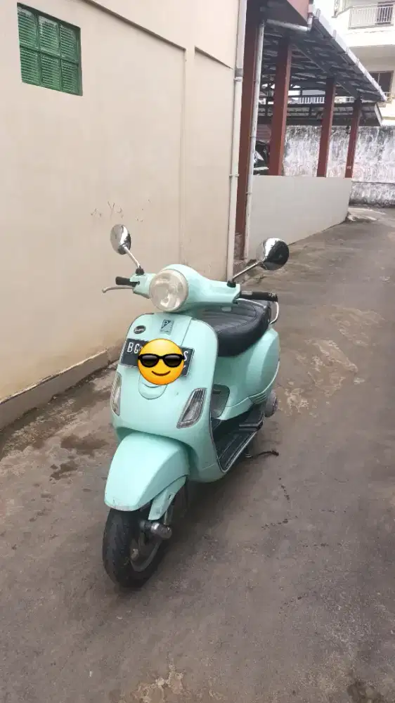 Vespa metic lx 150 th 2011