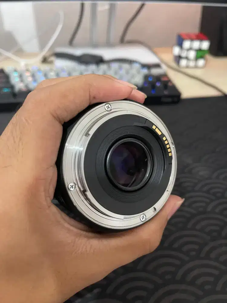 Lensa Fix Canon 50 mm f 1.8 stm