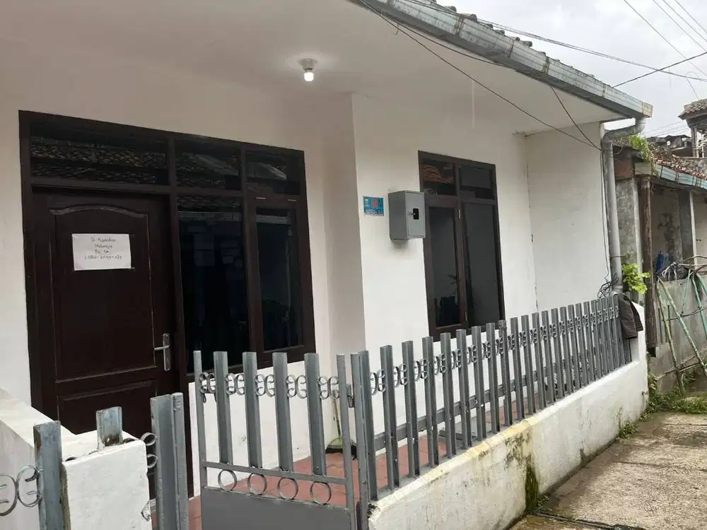DISEWAKAN RUMAH MURAH DAN LUAS SIAP HUNI DI MALEBER KOTA BANDUNG
