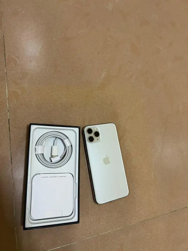 iphone 11 pro 256gb judul warna silver
