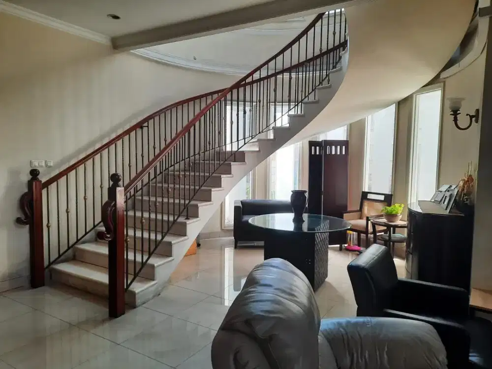 Dijual Rumah Mewah 2 Lantai Pondok Indah Jakarta Selatan
