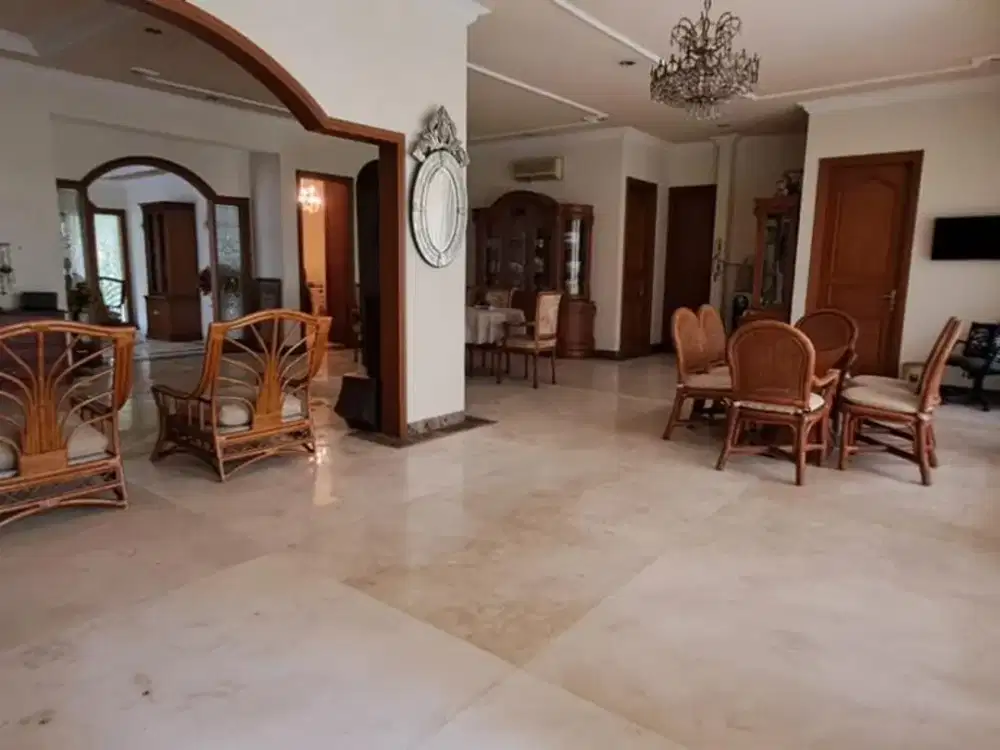Dijual Rumah Mewah di Tebet Barat Raya Jakarta Selatan