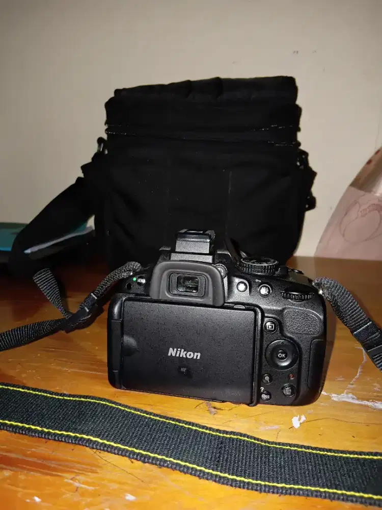 Jual kamera nikon d5100