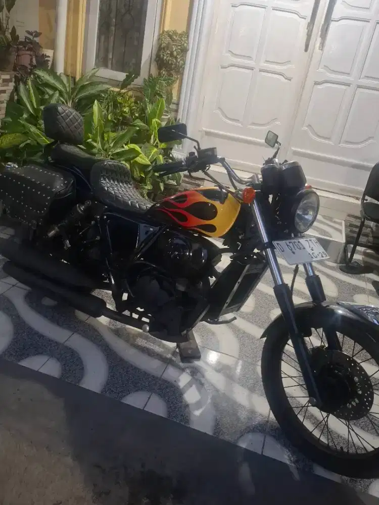 Kaisar arubu 150cc mirip Harley