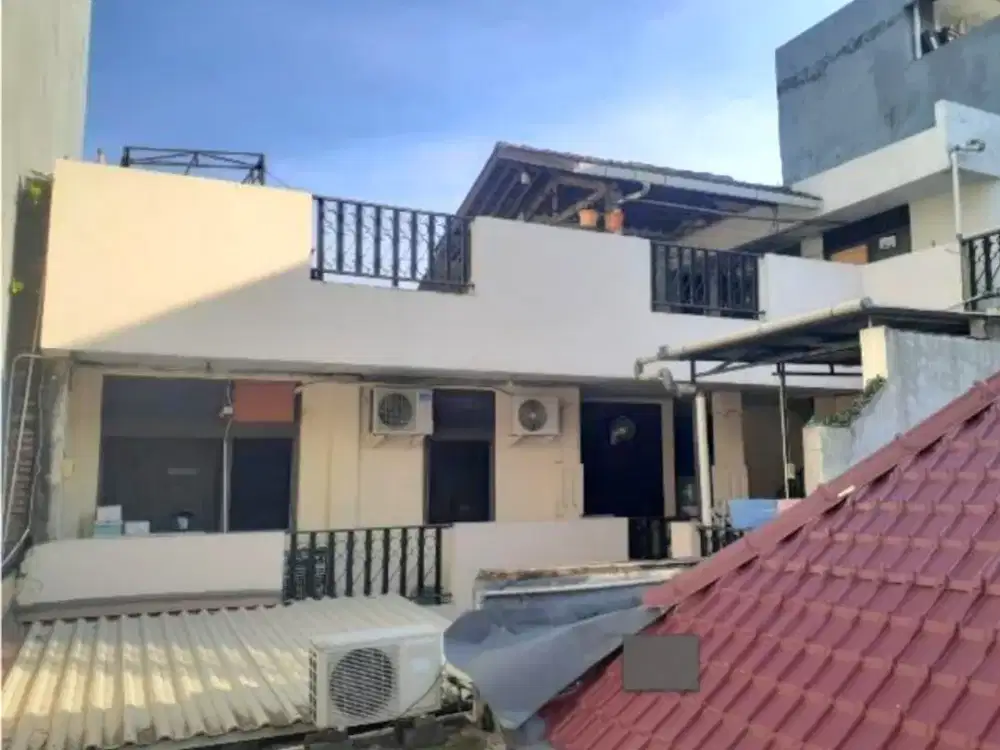 Dijual Rumah berlokasi Strategis berada di Pusat Kota di Jalan Saharjo Setia Budi Jakarta Selatan