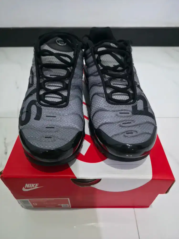 Sepatu nike air max plus tn SE