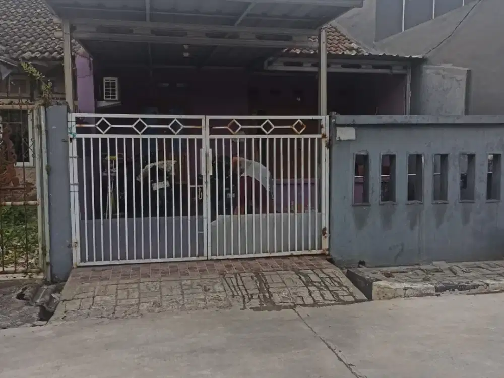 Dijual rumah cantik strategis siap huni di Taman harapan Baru