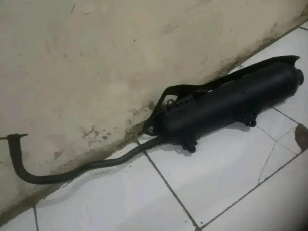 Knalpot vario 125 kzr ori
