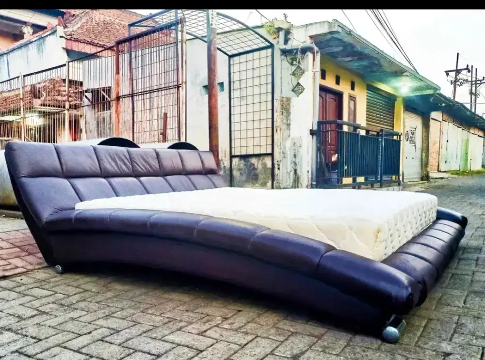 Istimewa Springbed Informa set bed frame ori uk 180