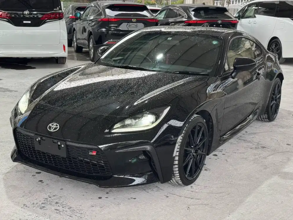 GR 86 Matic 2024 Hitam