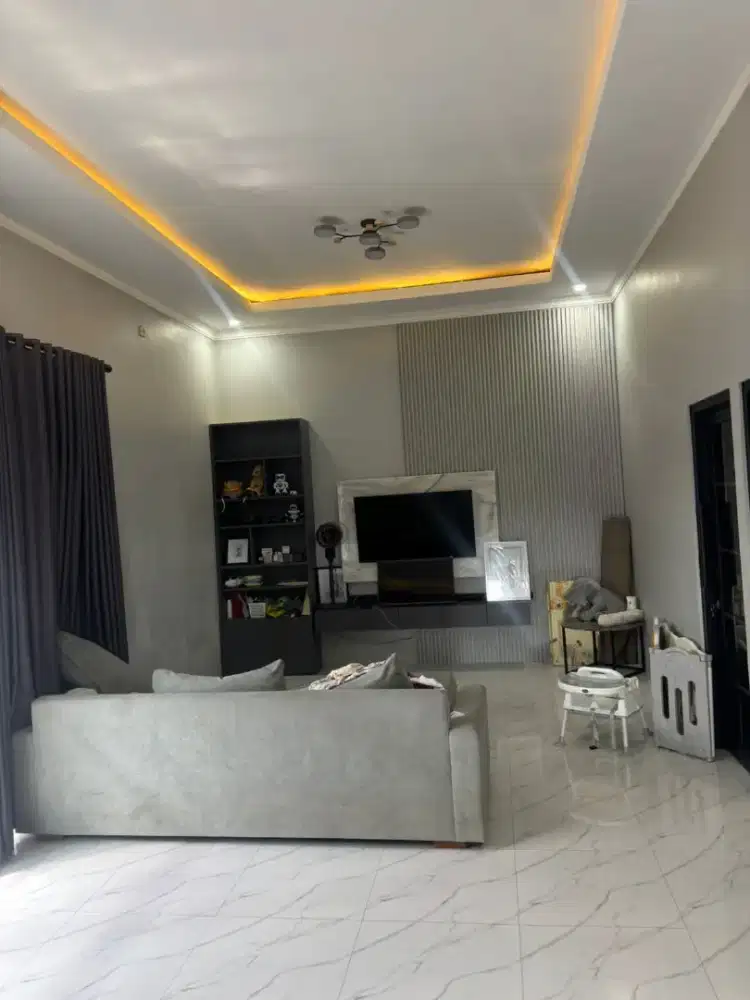 Rumah Cantik Dekat Jalan Lawu Jaten