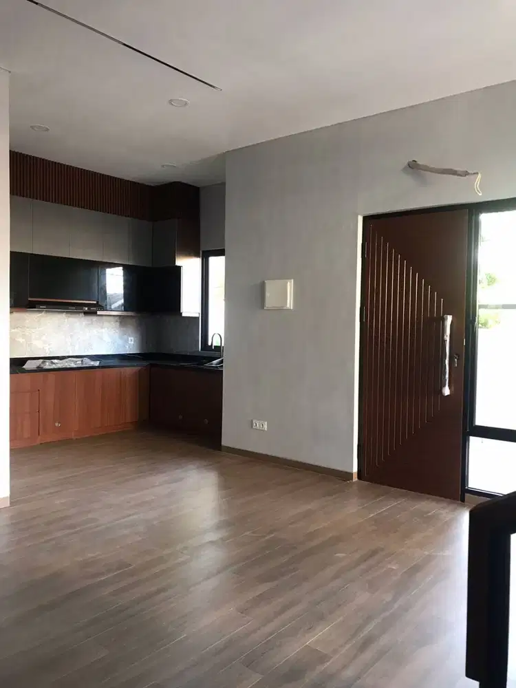 Jual Rumah baru hoek lingkungan asri semifurnish  5 menit Tol BSD