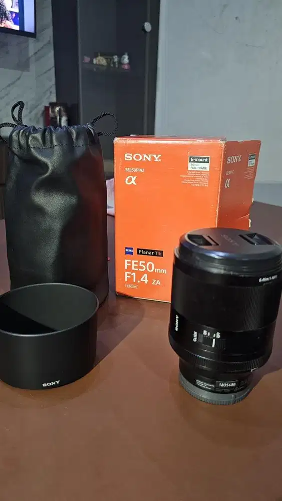 Dijual Sony FE 50mm F1.4 ZA Zeiss Planar T* Lensa prime 50mm F1.4