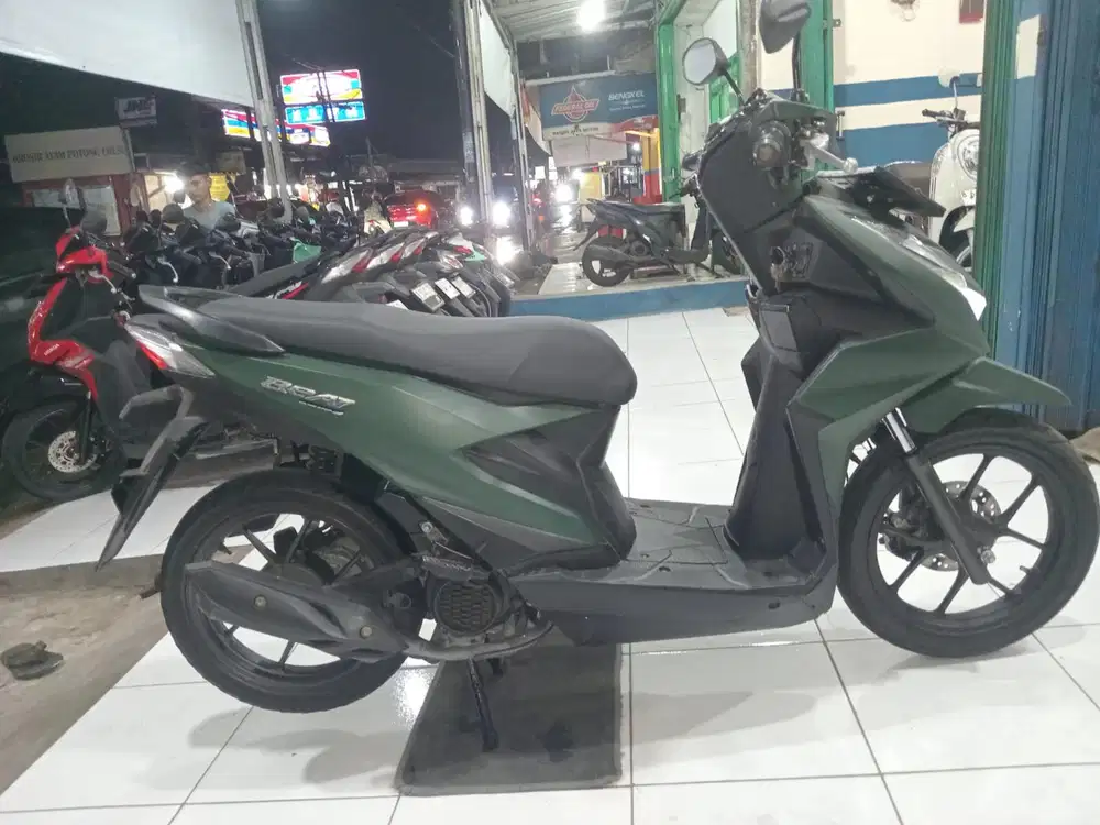 (1) honda beat delux 2023 army warna favorit cbs iss Surat lengkap