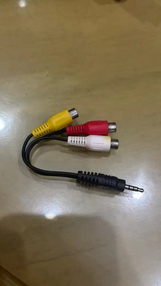 KABEL JACK 3.5MM GARIS 3 TO 3 RCA FEMALE / 3.5 MALE TO 3 RCA FEMALE