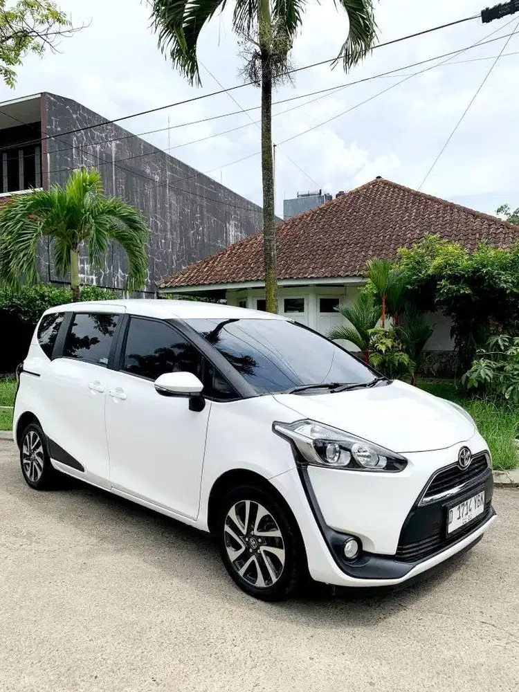 JUAL SIENTA V ( MATIC ) 2017/2018