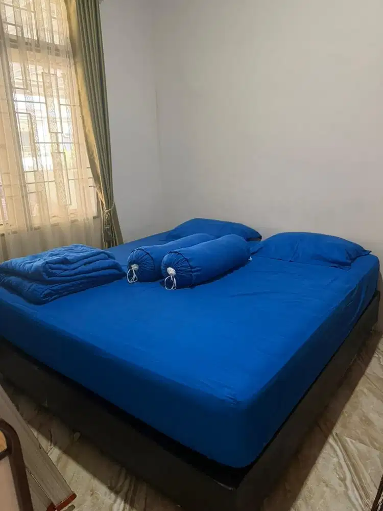 Tempat tidur spring bed