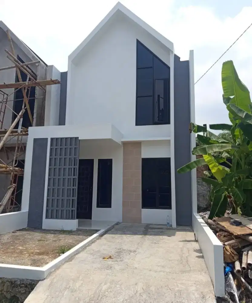 Rumah 2lt mezanine bagus dan murah di klipang