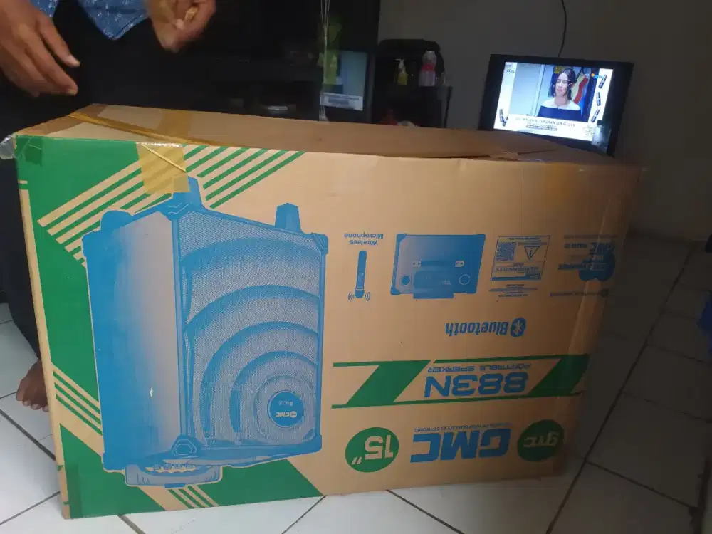 Salon aktif bluetooth gmc 883n