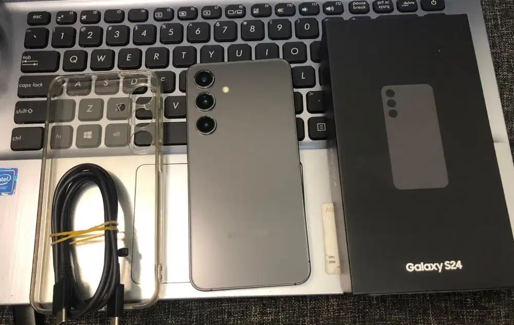 Samsung S24 8/256 Garansi On LikeNew