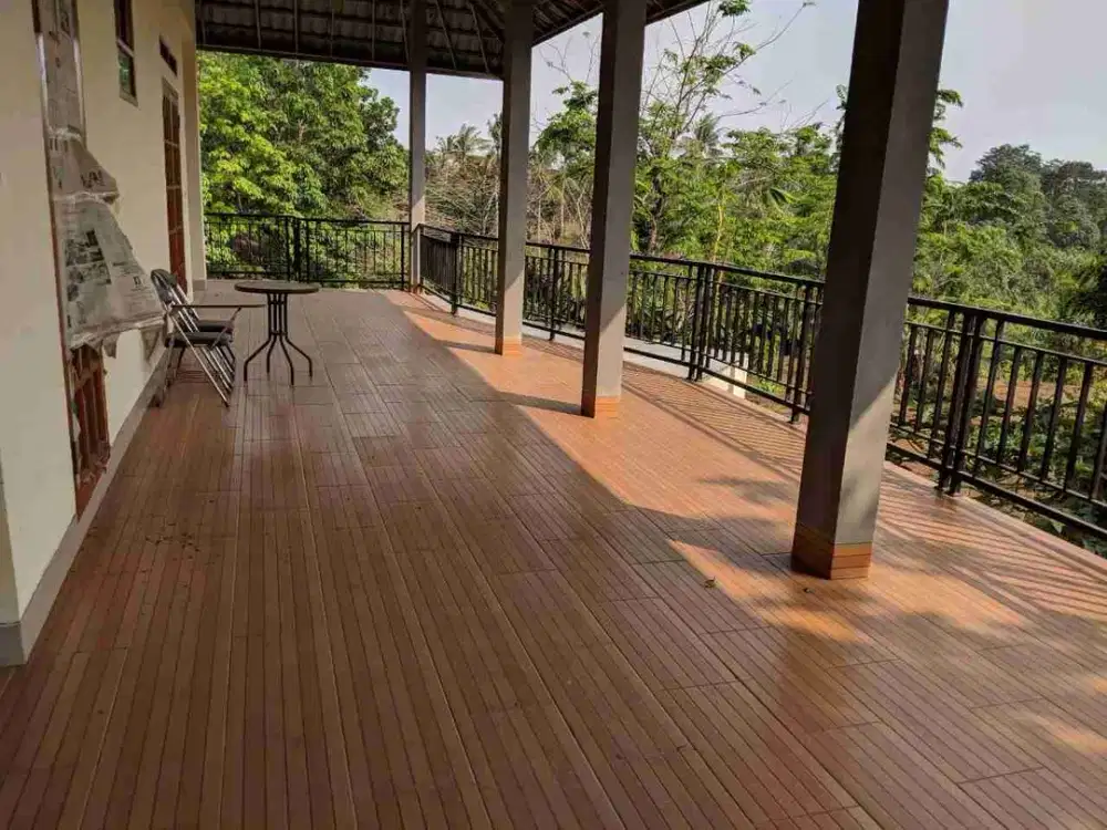 Rumah Lama 2  Lantai Tanah Luas 2000m SHM Posisi Hook Hadap Timur Dekat Taman Tekno BSD