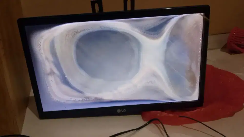 Punya tv minus kena lcd Masi hidup mau di jual aja