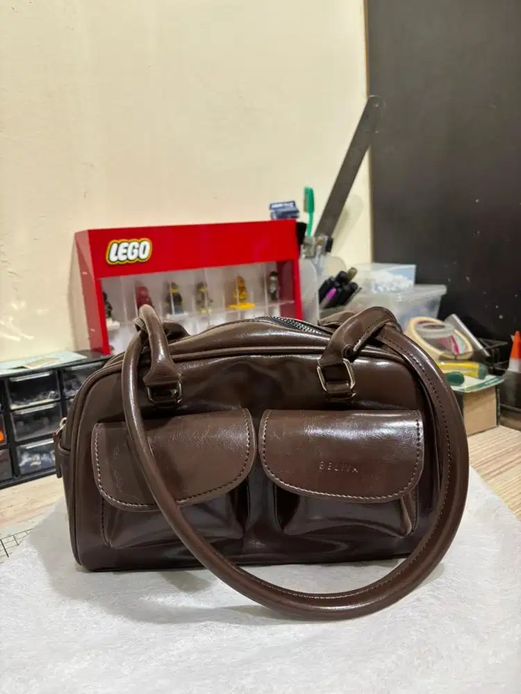 Vintage shoulder bag