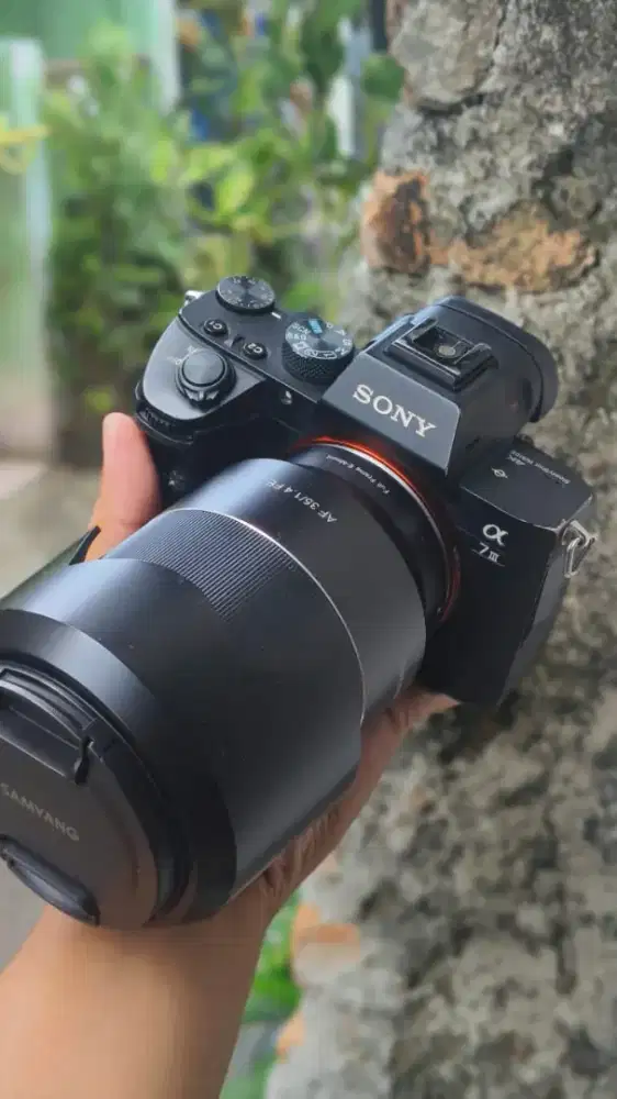 Sony A7 mark iii + Lensa Samyang 35mm f1.4