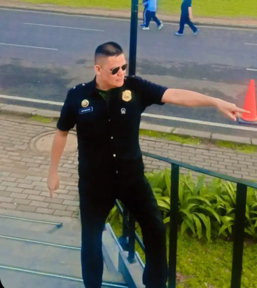 Mencari kerja sebagai keamanan.atau satpam