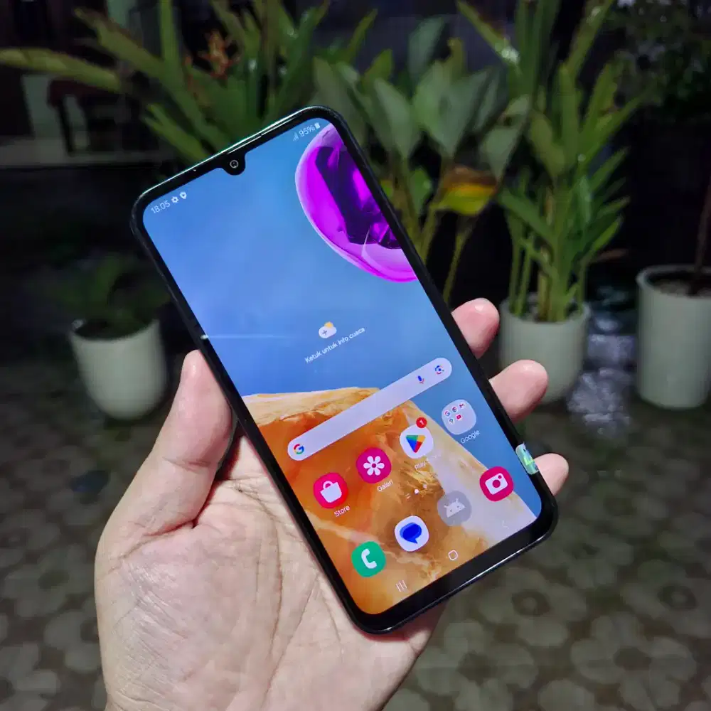 Samsung M15 5G 6/128GB bekas garansi resmi sein